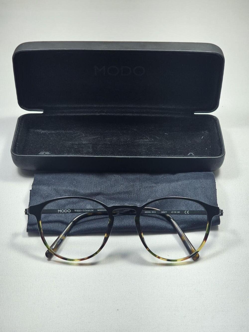 Modo 7013 R1000 + Titanium Black & Green 47-19-140 Eyeglasses Frames + Case